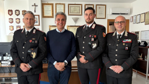 Fano, l'on. Baldelli incontra i carabinieri che hanno salvato una vita a Metaurilia