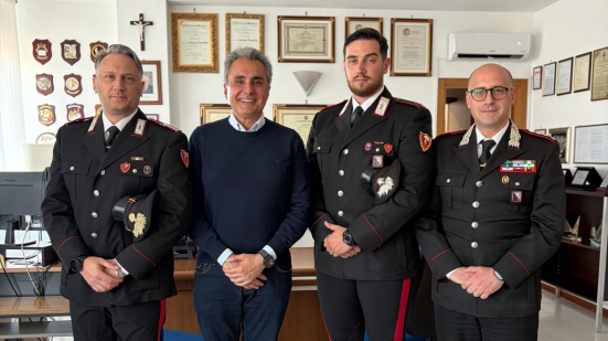 Fano, l'on. Baldelli incontra i carabinieri che hanno salvato una vita a Metaurilia