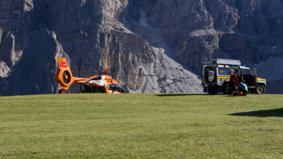 Momenti di apprensione sul Monte Carpegna, dove un 12enne è rimasto ferito in seguito a una caduta