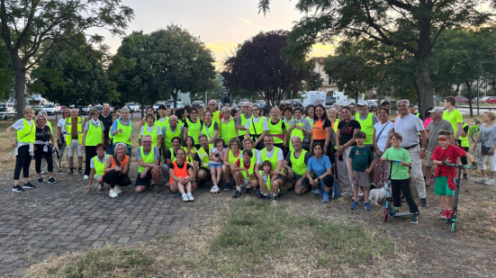 Camminate di Sport Village a Pesaro: ogni lunedì sera passeggiate gratuite tra benessere, socialità e natura