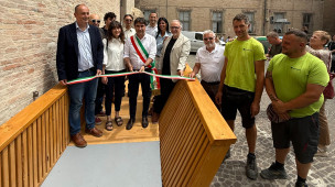 Pesaro, inaugurata la nuova rampa della Chiesa della Maddalena: accessibilità, design e cultura