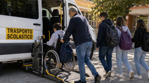 Marche, oltre 1,8 milioni di euro per il trasporto scolastico degli studenti con disabilità