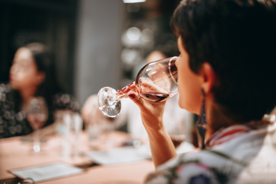 Oltre il Vino a Pesaro: il 3 luglio via Cavour ospita vignaioli e artigiani da tutta Italia