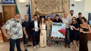 Novilara Arte Gusto 2026, dal 10 al 12 luglio tre giorni tra enogastronomia, spettacoli e cultura nel borgo di Pesaro