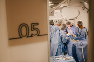 Pesaro, donazione multiorgano al San Salvatore: fegato, reni e cornee donano una nuova speranza di vita