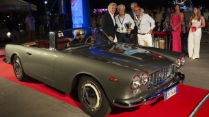 Epoca by Night 2026 a Pesaro: la Lancia Flaminia Convertibile vince il Best of Show