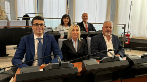 Parcheggi a Pesaro, Fratelli d'Italia critica l'ipotesi di aumento delle tariffe: "Penalizzati cittadini e negozi"
