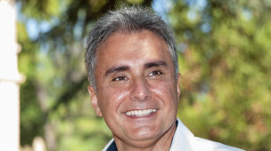 Pesaro, Baldelli attacca Biancani sui motorini in piazza: «Un sindaco deve dialogare, non fare l’influencer»
