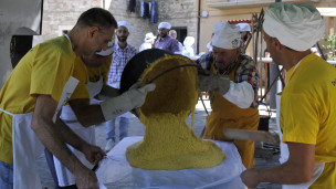 Piobbico, dal 4 al 6 settembre torna la Sagra del Polentone alla Carbonara e il Festival dei Brutti