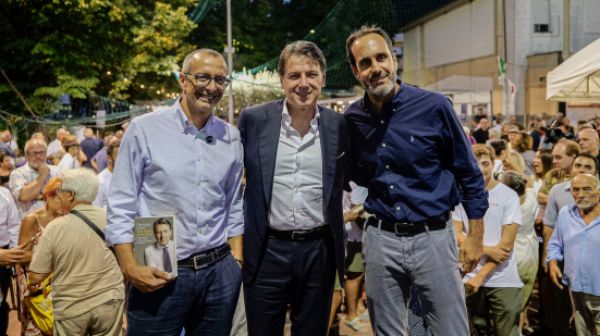 Pesaro, Amelia 2026: Conte e Ricci a confronto su riarmo, politica estera e futuro del centrosinistra