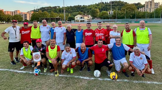 Walking football e baseball, a Pesaro una serata di sport e socialità al Crinelli