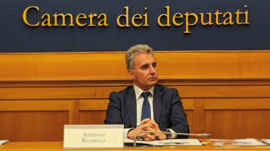Pesaro, targa della Brigata Ebraica imbrattata: Baldelli richiama anche indagine sulle Molotov e sabotaggi