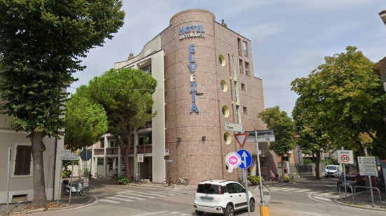 Hotel Elvezia Pesaro, Cherry Bank: «Sfratto avviato nel rispetto delle normative»