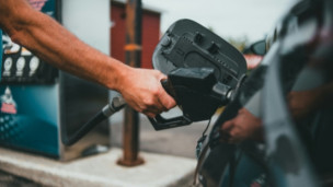 Gasolio agricolo, nelle Marche 20 centesimi in meno al litro: la misura della Regione