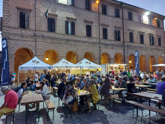 Pesaro, Le Piazzette dei Mestieri e dei Sapori il 10 e 11 ottobre in Piazza del Popolo