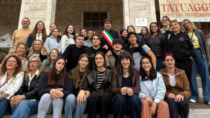 Pesaro, campagna #indifesa: il Comune in piazza per i diritti delle bambine e delle ragazze