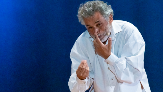 Fano, “Uno, Nessuno e Centomila” inaugura Fanoteatro 2026/27 con Enrico Lo Verso