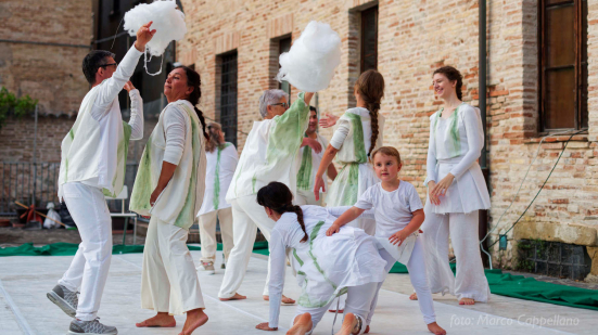 Urbino, il Teatro Sanzio apre la stagione con “Empathy”: danza e inclusione