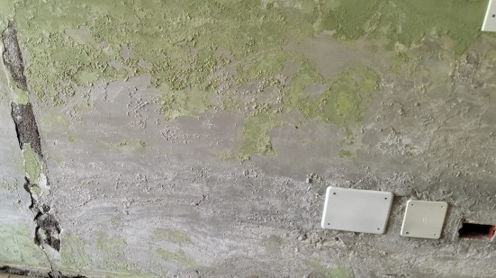Pesaro, inagibile la palestra della scuola Arca delle Colline: polemica sui lavori da 450 mila euro