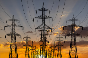 Rincari energia e carburanti, nelle Marche Pesaro e Urbino rischia una stangata da 210 milioni nel 2026