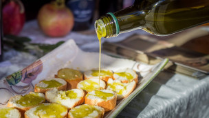 Cartoceto DOP 2026: il programma del primo weekend della 49ª Mostra Mercato dell’Olio e dell’Oliva
