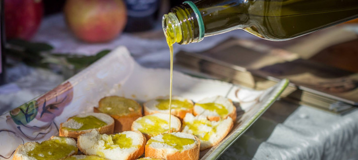 Cartoceto DOP 2026: il programma del primo weekend della 49ª Mostra Mercato dell’Olio e dell’Oliva