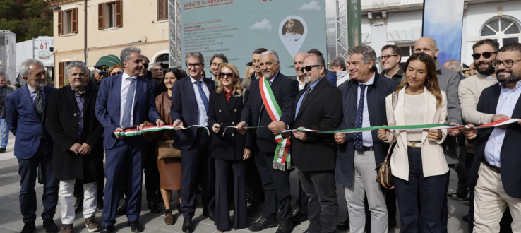 Acqualagna inaugura la 61ª Fiera Internazionale del Tartufo Bianco: apre il nuovo Mercato del Tartufo
