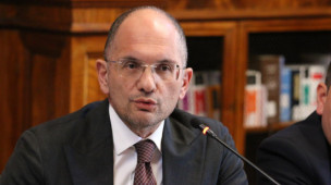 Ricostruzione post sisma nelle Marche, Castelli: "Domani incontrerò il prefetto anti-mafia Gambacurta"